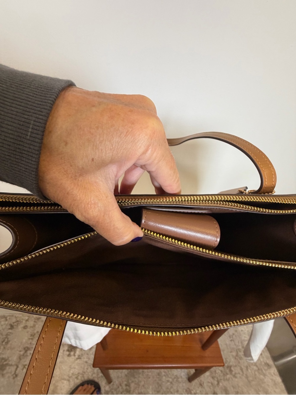 Coach ‘Nina’ Carryall Tote Light Saddle Brown Leather - Picture 11 of 17